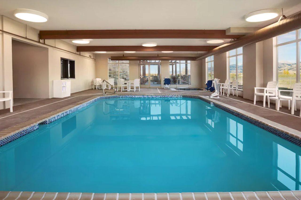 Country Inn & Suites By Radisson, Bozeman, Mt ภายนอก รูปภาพ